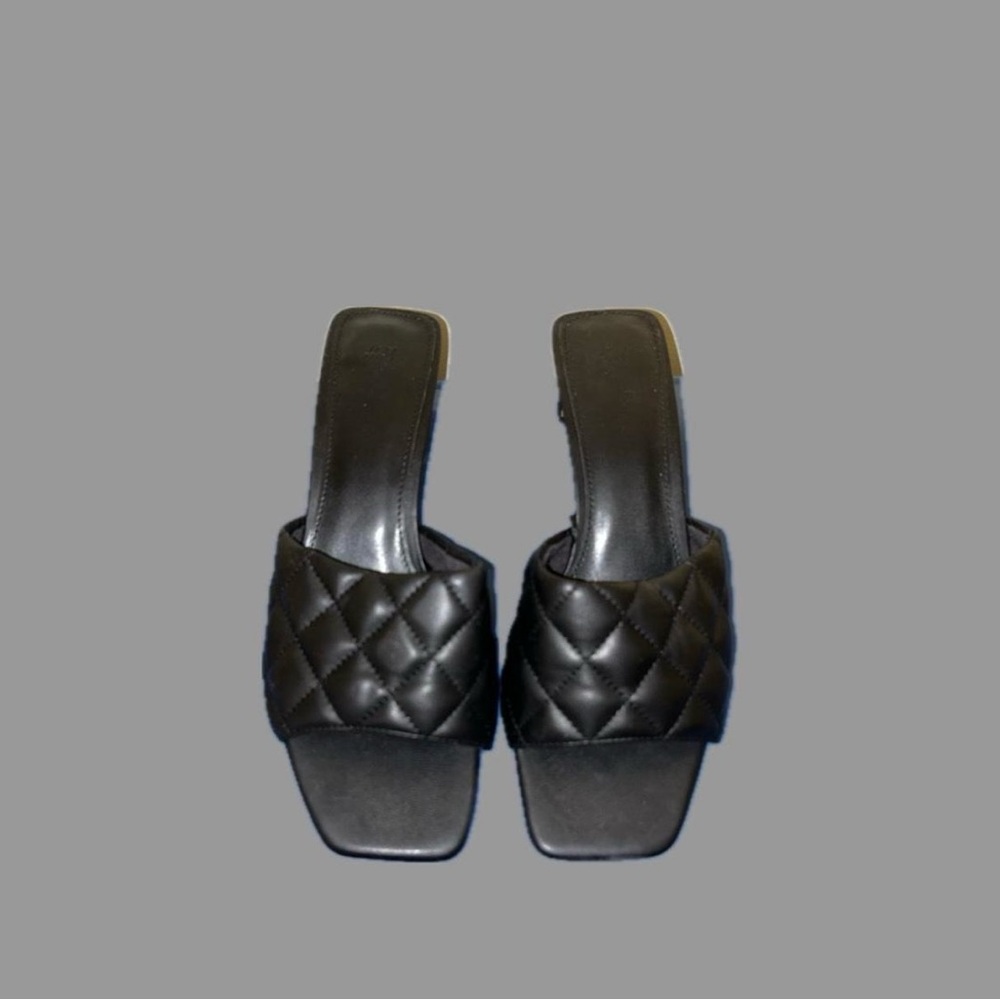 H&M Black Quilted Mules